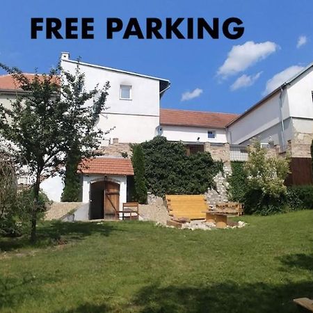 Slavia Penzion Mikulov Buitenkant foto