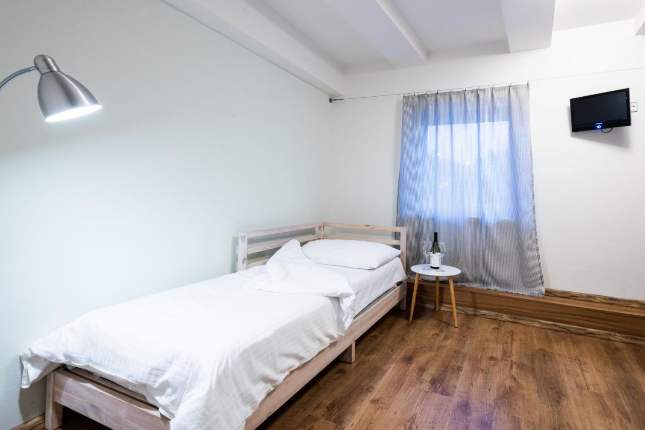 Slavia Penzion Mikulov Buitenkant foto