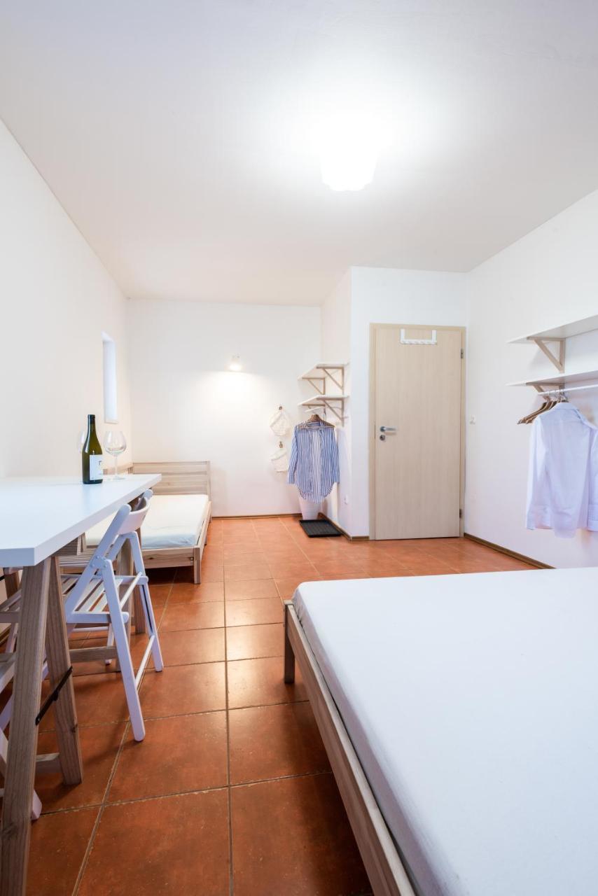 Slavia Penzion Mikulov Buitenkant foto
