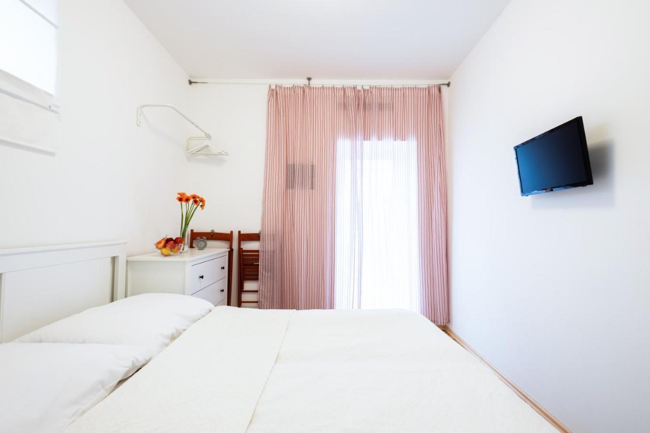 Slavia Penzion Mikulov Buitenkant foto